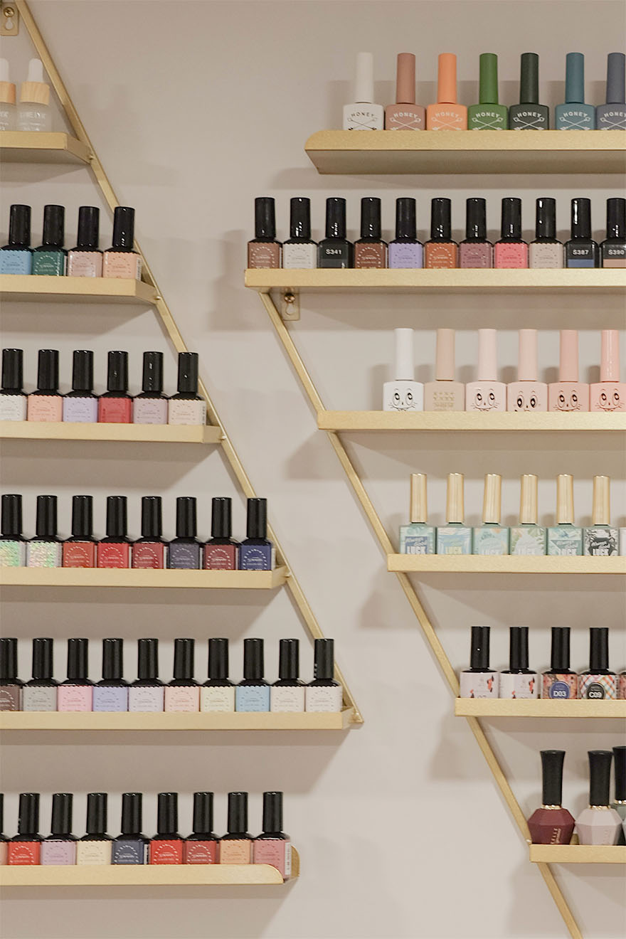 shelf with nail varnish 