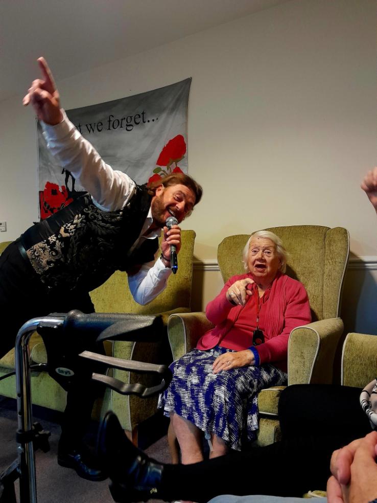 singer and a resident in the livingroom
